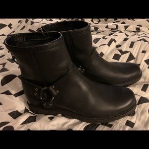 Frye Phillips lug H size 10 black